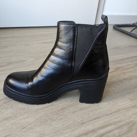 Jeffrey Campbell ESCOB Platform Chelsea Boots (Size: 8) - Picture 3 of 10